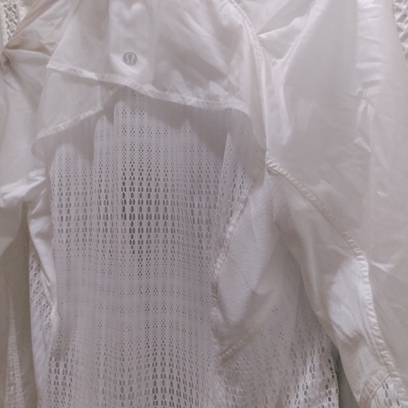 Lululemon Athletica Wear Size 6 White - Picture 3 of 3
